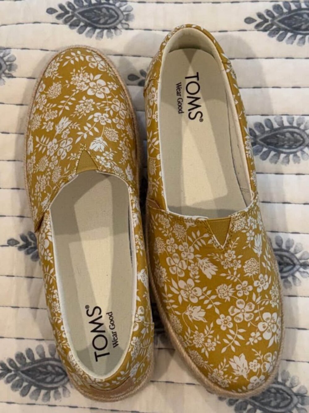 Toms Wedge Espadrilles